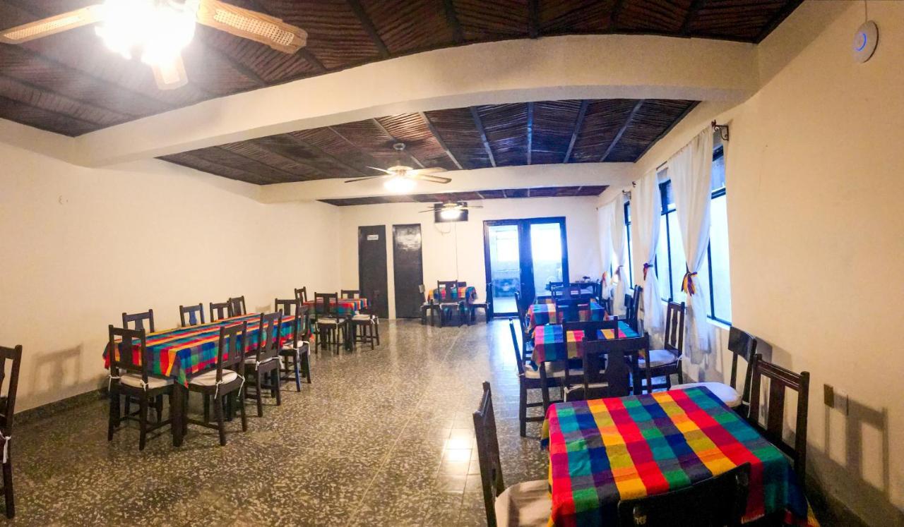 Hotel Villa De Flores Uruapan  Kültér fotó