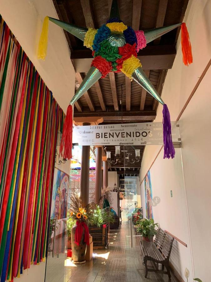 Hotel Villa De Flores Uruapan  Kültér fotó