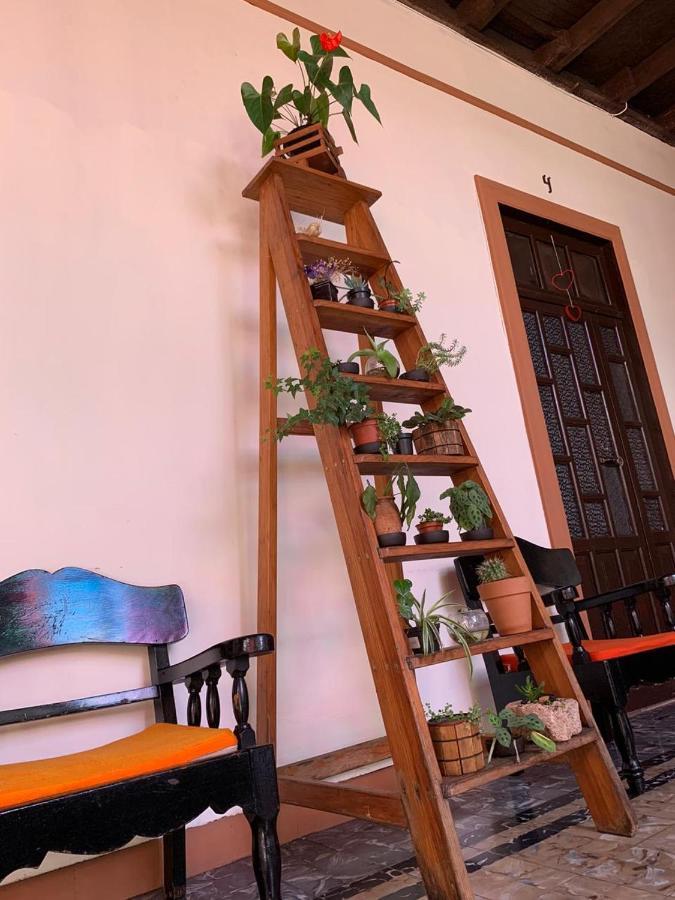 Hotel Villa De Flores Uruapan  Kültér fotó