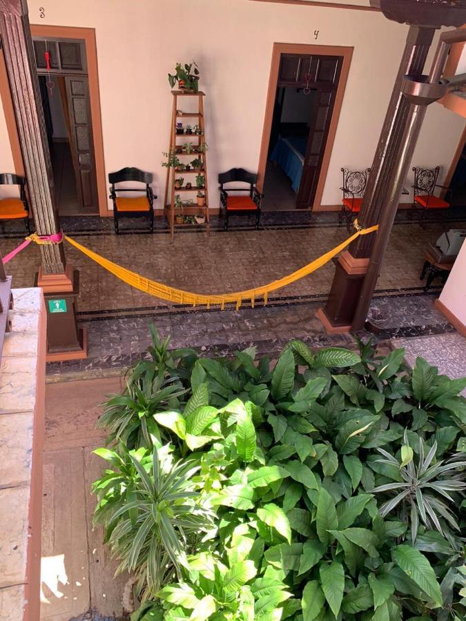Hotel Villa De Flores Uruapan  Kültér fotó